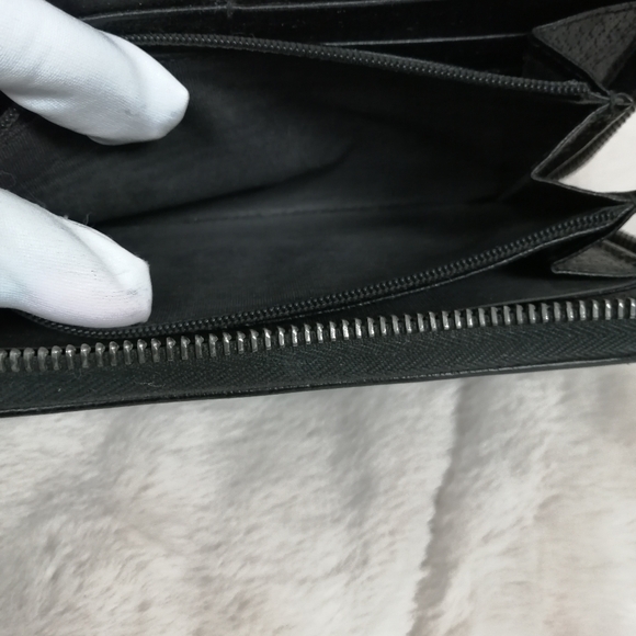 Authentic Gucci wallet - Picture 11 of 12